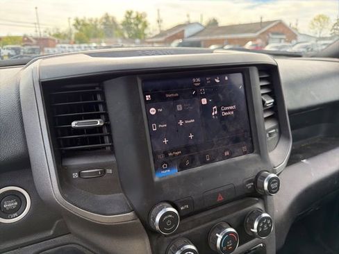 Used 2024 RAM 2500 Tradesman w/ Chrome Appearance Group AWD/4WD image 10