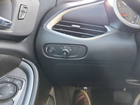 Used 2024 Chevrolet Malibu LT image 21