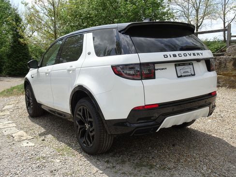 New 2026 Land Rover Discovery Sport Landmark AWD/4WD image 9