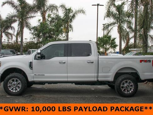Used 2018 Ford F250 XLT w/ XLT Premium Package image 5