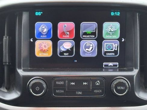 Used 2018 Chevrolet Colorado LT AWD/4WD image 15