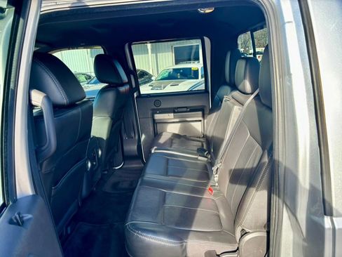 Used 2011 Ford F250 Lariat w/ Lariat Interior Pkg image 15