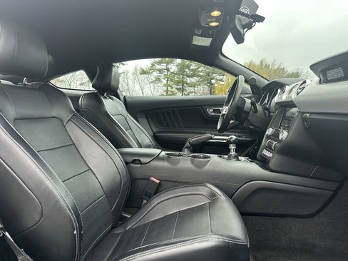 Used 2015 Ford Mustang GT Premium image 24