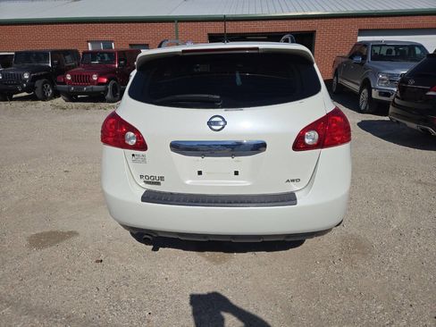 Used 2014 Nissan Rogue S w/ Convenience Package AWD/4WD image 12