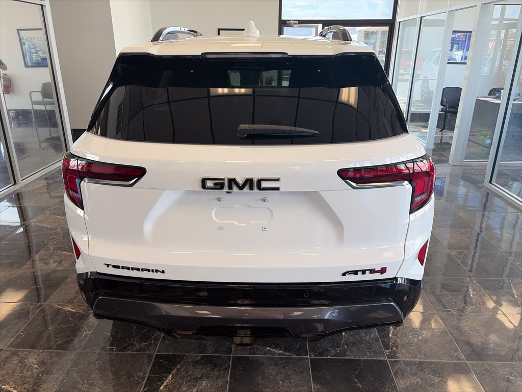 New 2027 GMC Terrain AT4 w/ LPO, Black Badging Package AWD/4WD image 4