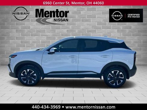 Certified 2025 Nissan Kicks SV image 4