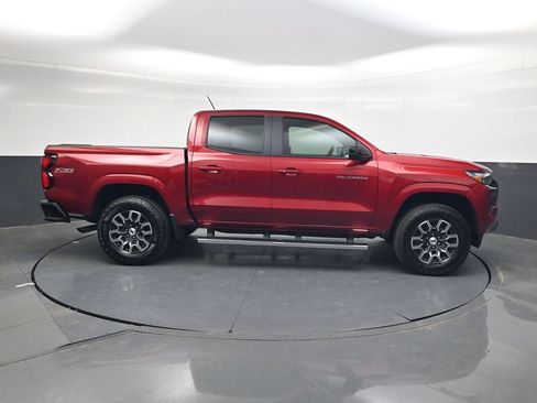Used 2026 Chevrolet Colorado Z71 w/ Technology Package AWD/4WD image 3