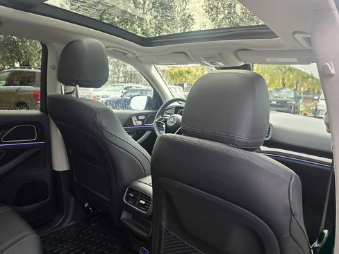 New 2026 Mercedes-Benz GLE 450e 4MATIC image 15
