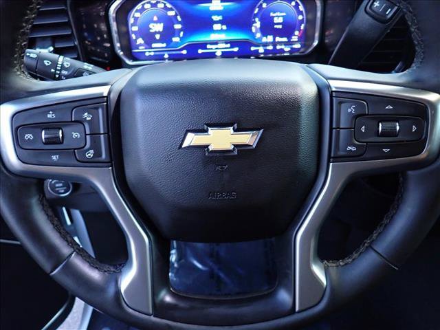 Used 2023 Chevrolet Silverado 1500 LT AWD/4WD image 17