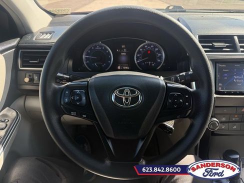 Used 2016 Toyota Camry LE image 12