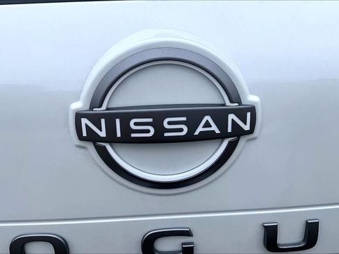 New 2026 Nissan Rogue Platinum w/ Platinum Premium Package image 8