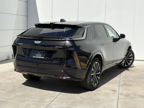 Used 2024 Cadillac Lyriq Sport w/ LPO, Floor Liner Package AWD/4WD image 7