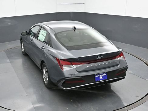 New 2026 Hyundai Elantra SE image 20