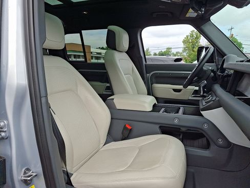 Certified 2023 Land Rover Defender 110 S AWD/4WD image 22