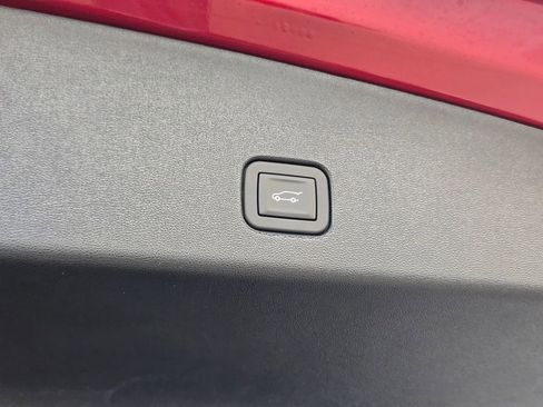 New 2026 Cadillac Optiq Luxury 2 w/ LPO, Floor Liner Package image 31