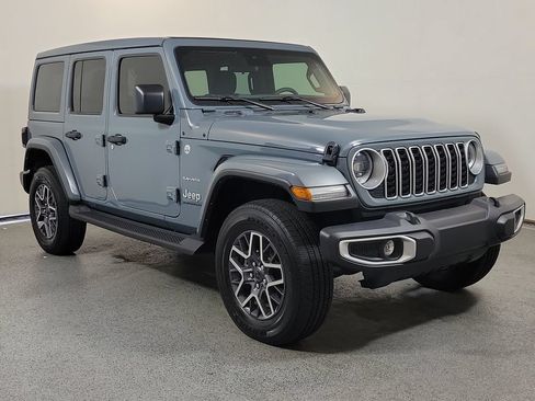 Used 2024 Jeep Wrangler Unlimited Sahara AWD/4WD image 1