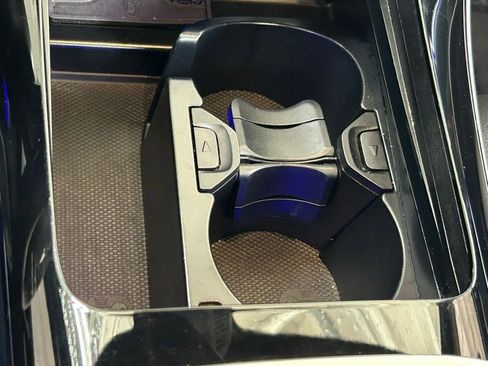 Used 2025 Mercedes-Benz C 300 4MATIC Sedan image 24