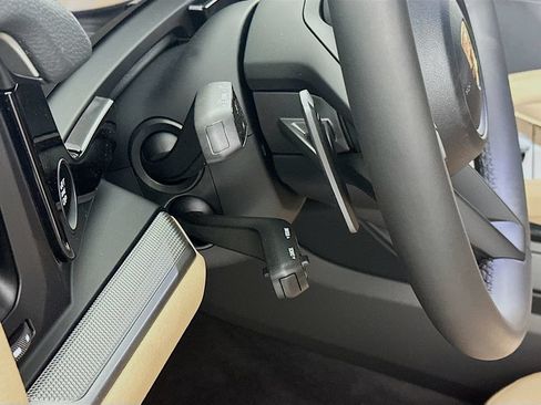 Certified 2026 Porsche Cayenne AWD/4WD image 11