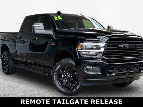 Used 2024 RAM 2500 Laramie w/ Night Edition AWD/4WD image 3