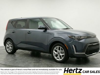 Used 2025 Kia Soul LX w/ LX Technology Package