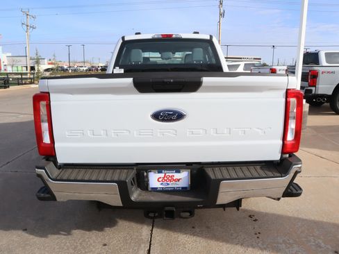 New 2026 Ford F250 XL w/ FX4 Off-Road Package image 21