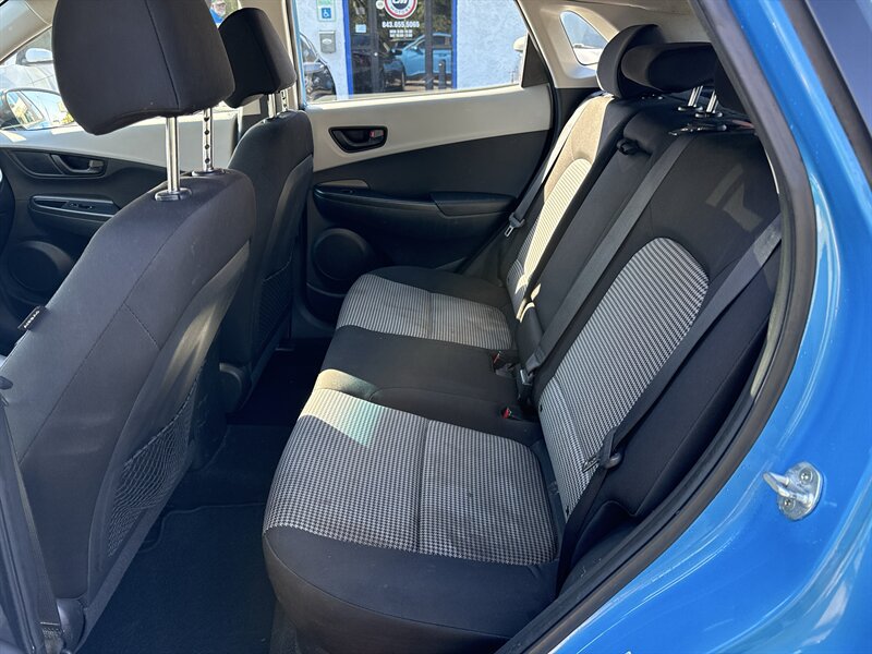 Used 2019 Hyundai Kona SE FWD image 7
