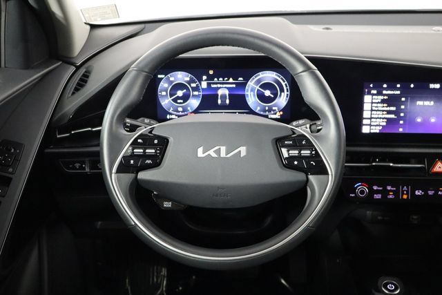 Certified 2023 Kia Niro Wind FWD image 7