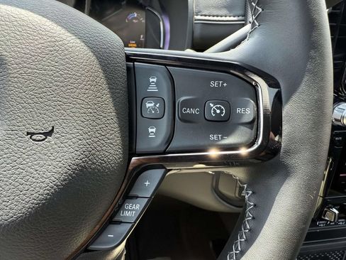 New 2026 RAM 2500 Limited AWD/4WD image 22