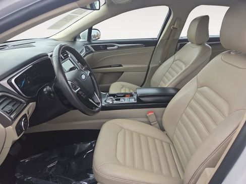 Used 2020 Ford Fusion SEL image 9