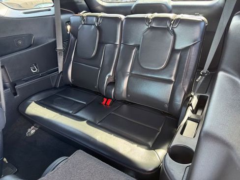 Used 2025 Ford Explorer ST image 18