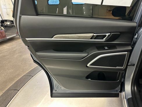 Used 2022 Kia Telluride EX image 28