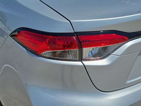 Used 2023 Toyota Corolla LE FWD image 34