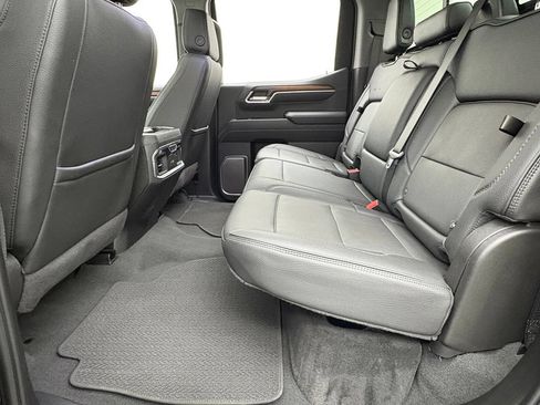 Used 2024 GMC Sierra 1500 Denali w/ Denali Reserve Package AWD/4WD image 40