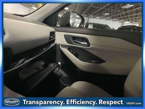 Used 2023 Nissan Rogue SL w/ SL Premium Package AWD/4WD image 33