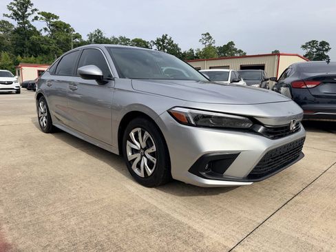 Used 2023 Honda Civic LX image 3