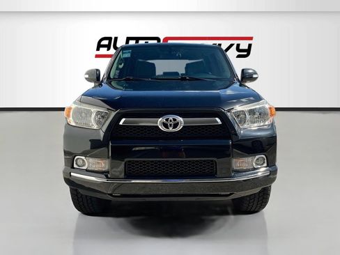 Used 2013 Toyota 4Runner SR5 AWD/4WD image 2
