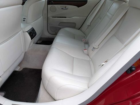 Used 2012 Lexus LS 460 AWD image 17