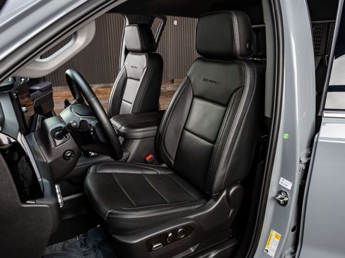 Used 2025 GMC Sierra 1500 Denali w/ Technology Package image 30