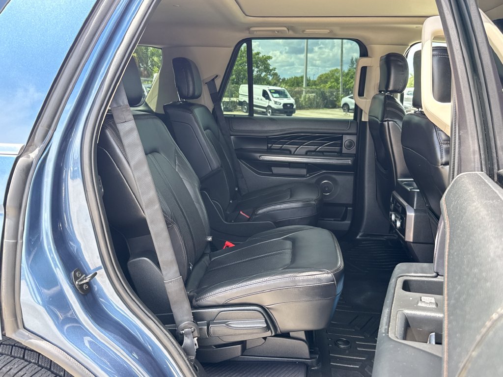 Used 2019 Ford Expedition Platinum AWD/4WD image 30