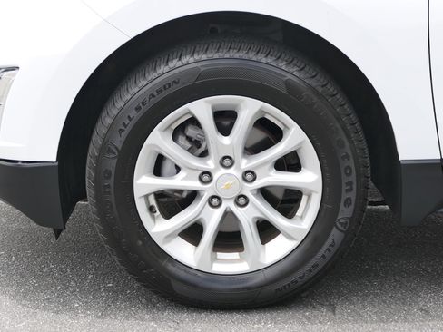 Used 2019 Chevrolet Equinox LS AWD/4WD image 10