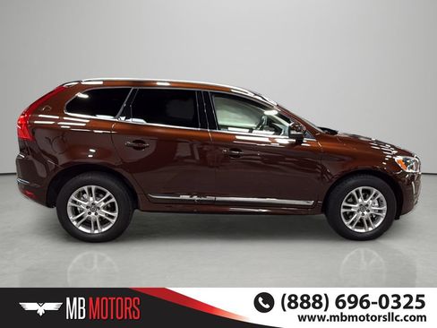Used 2015 Volvo XC60 T5 Platinum w/ Climate Package AWD/4WD image 5