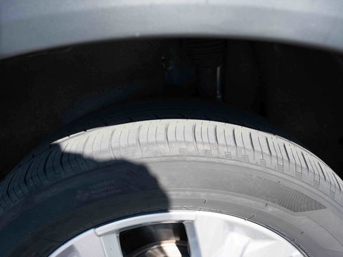 Used 2023 Honda HR-V LX image 30