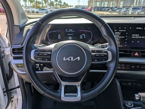 Used 2024 Kia Sportage EX image 15