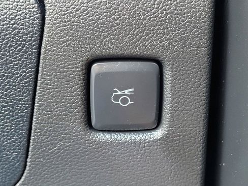 Used 2022 Ford Mustang Coupe RWD image 15