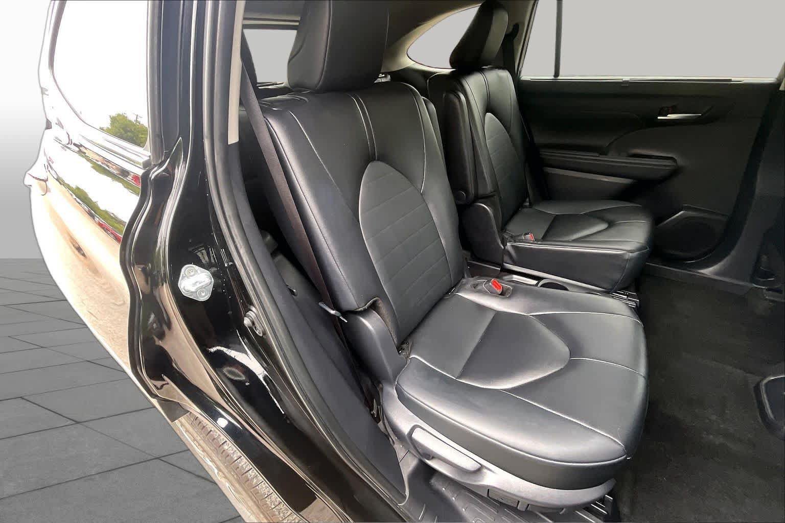 Used 2026 Toyota Highlander XLE AWD/4WD image 34
