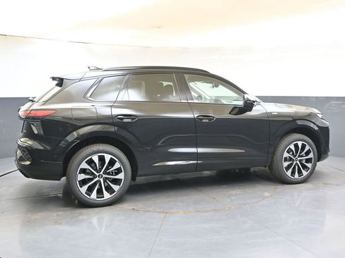 New 2026 Audi Q3 quattro 2.0T AWD/4WD image 6