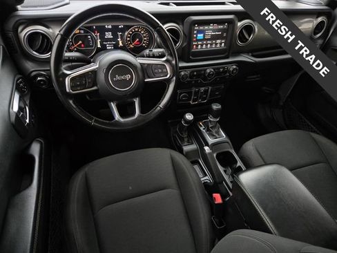 Used 2020 Jeep Wrangler Unlimited Sahara AWD/4WD image 18