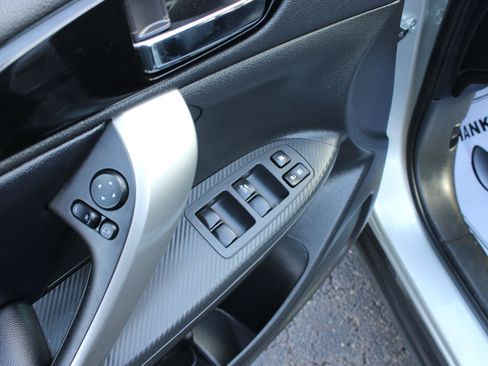 Used 2024 Mitsubishi Eclipse Cross SE image 23