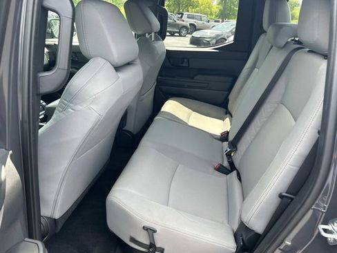 Used 2025 Toyota Tacoma SR5 AWD/4WD image 16