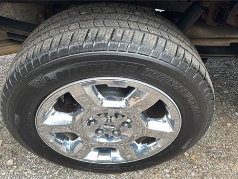 Used 2014 Ford F150 Lariat w/ Equipment Group 502A Luxury image 27